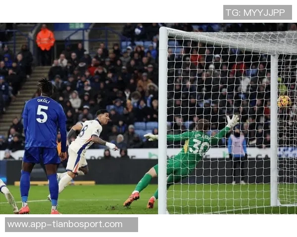 英媒称皇马巴黎关注切尔西凯塞多交易难度大 英媒称皇马巴黎关注切尔西凯塞多交易难度大