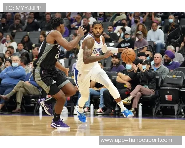 乔治与恩比德本赛季得分与命中率双双跌至生涯新低引发关注